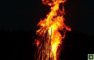 Sonnwendfeuer