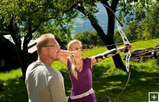 Bogenschießen im Urlaub im Landhotel Hauserbauer